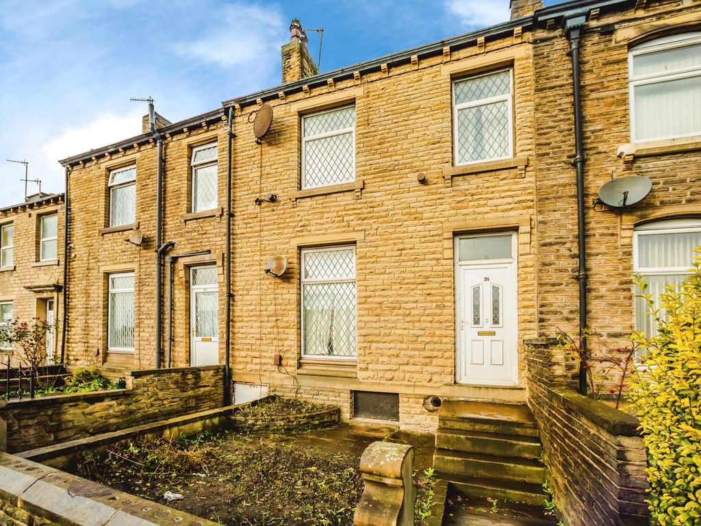 3 bed terraced house for sale in Leeds Road, Huddersfield HD2, £140,000