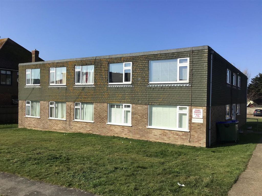 1 bed flat for sale in Central Avenue, Cliffs, Peacehaven