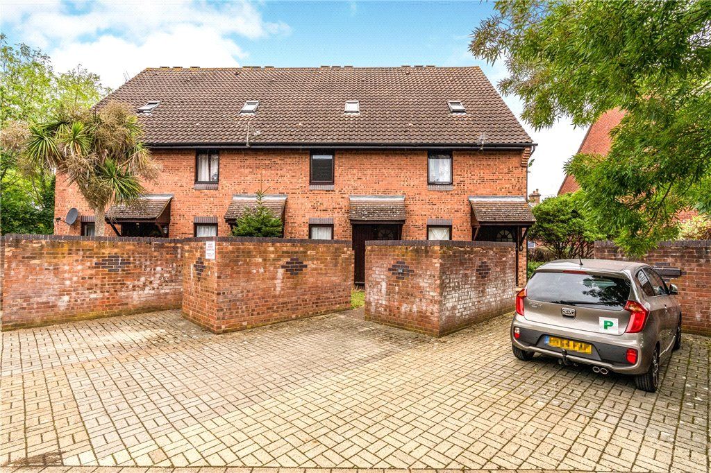 2 bed for sale in Tremona Road, Southampton, Hampshire SO16