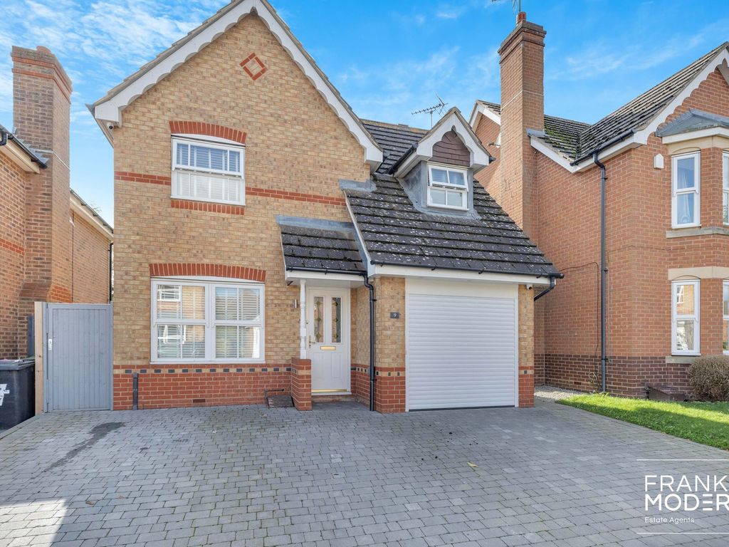 3 bed detached house for sale in Archers Wood, Hampton Hargate PE7, £
