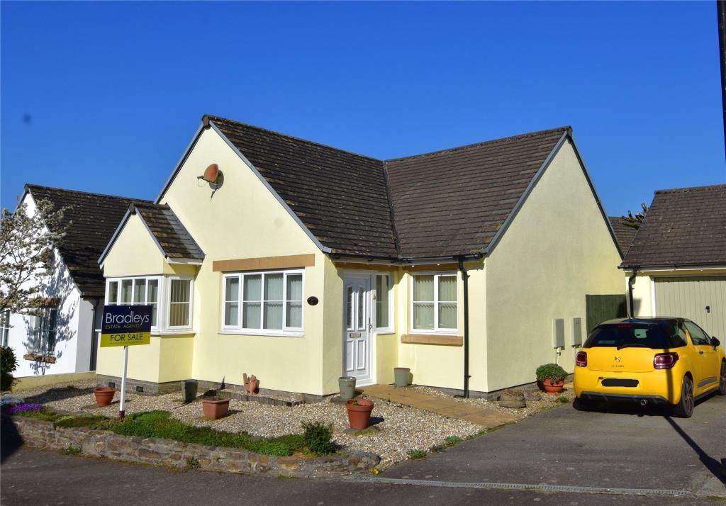 3 bed detached bungalow for sale in Werrington Drive, Callington