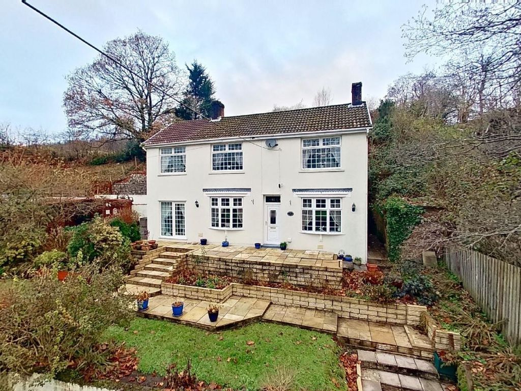 4 bed detached house for sale in 61 Pontneathvaughan Road, Glynneath