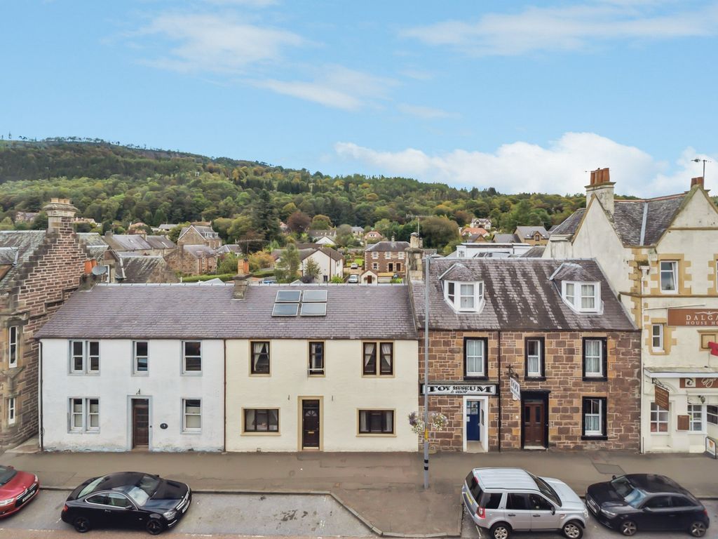 3-bed-flat-for-sale-in-114-main-street-callander-stirling-fk17-zoopla
