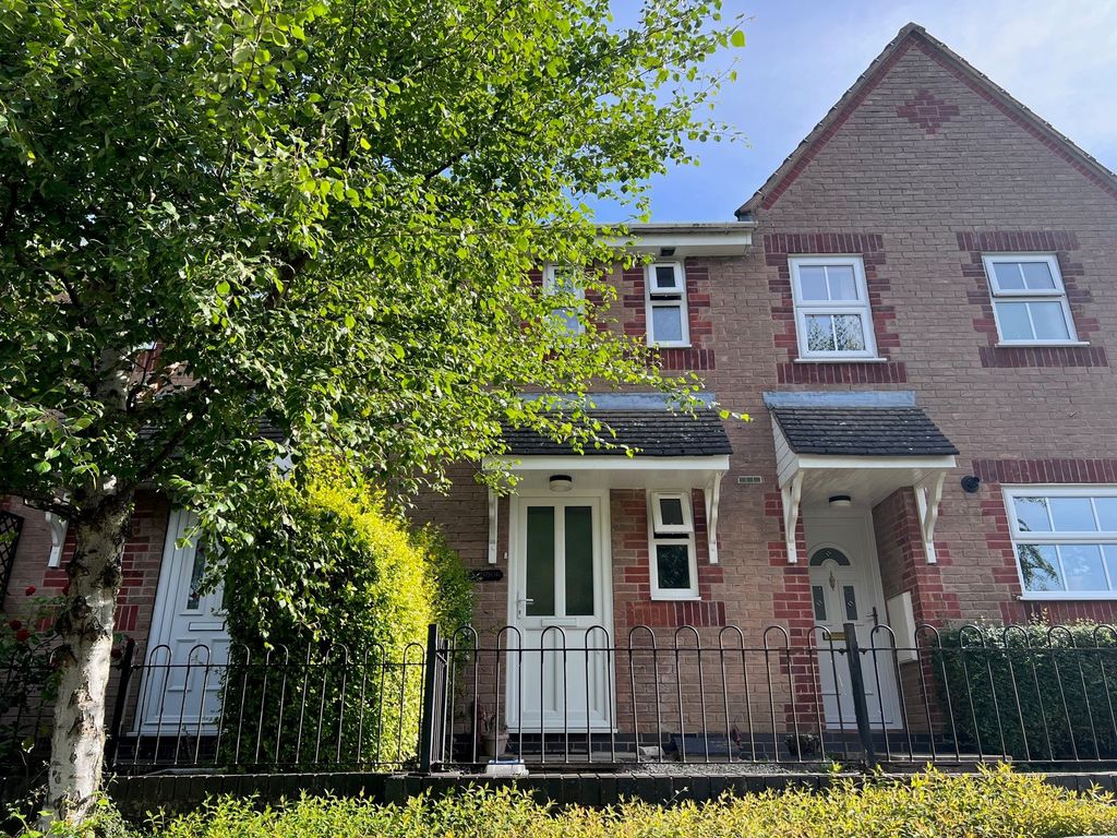 1 bed property to rent in Victoria Hall Gardens, Matlock, Derbyshire