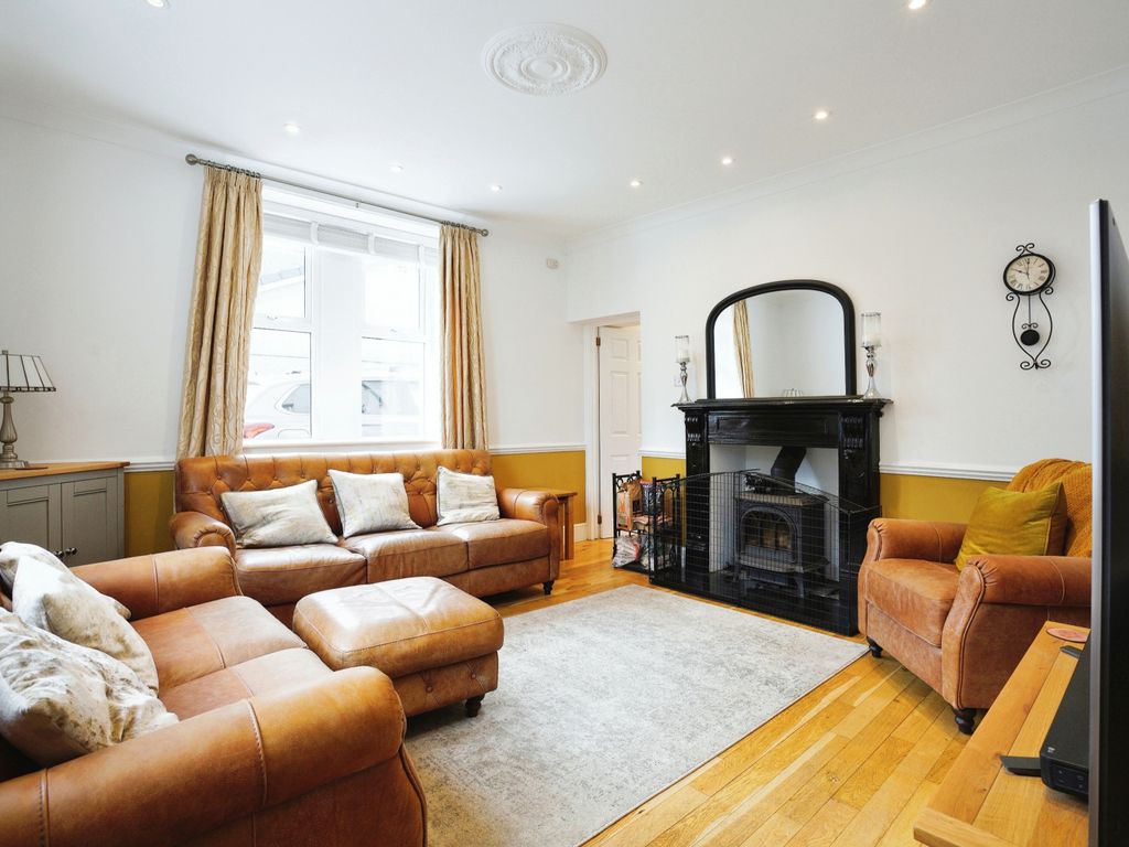 3 bed detached house for sale in Alexandra Road, St. Austell PL25, £