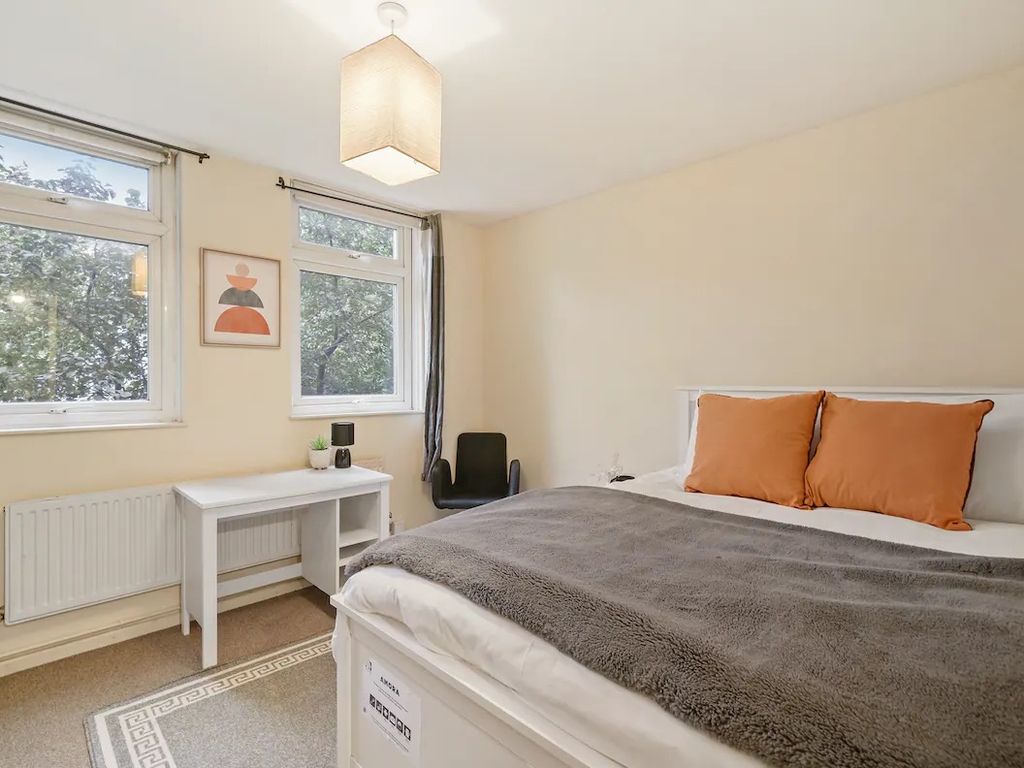 Room to rent in Chippenham Road, London W9, £1,400 pcm Zoopla
