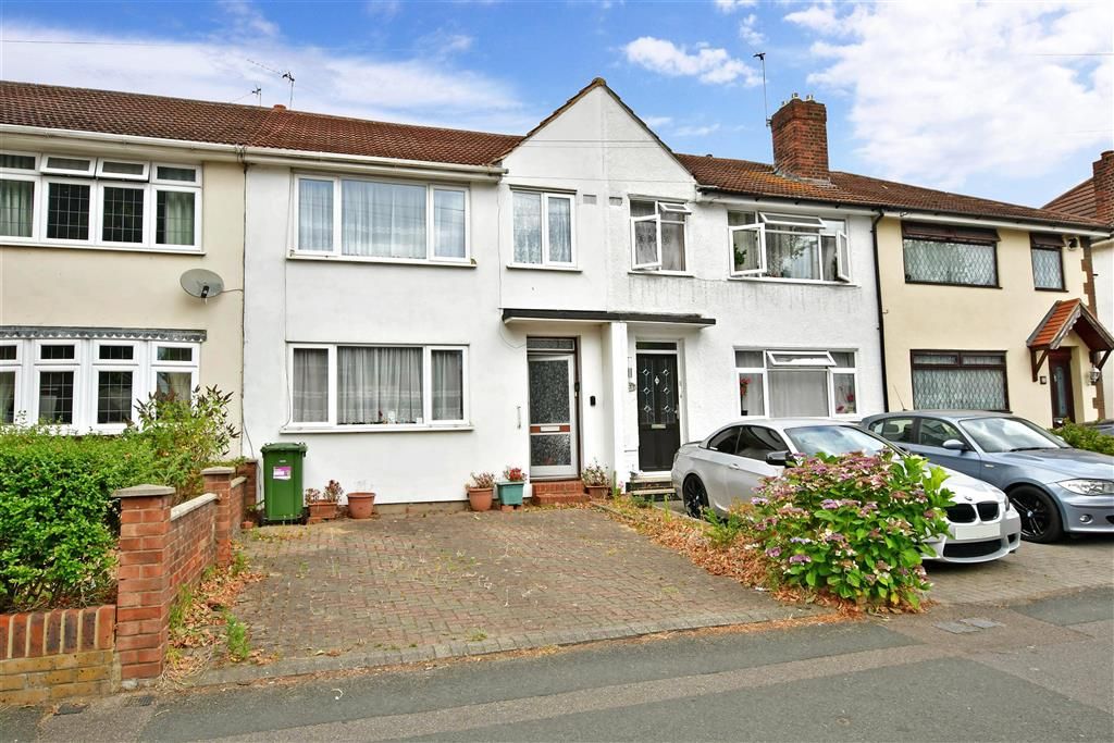 3 bed terraced house for sale in Maylands Avenue, Hornchurch, Essex