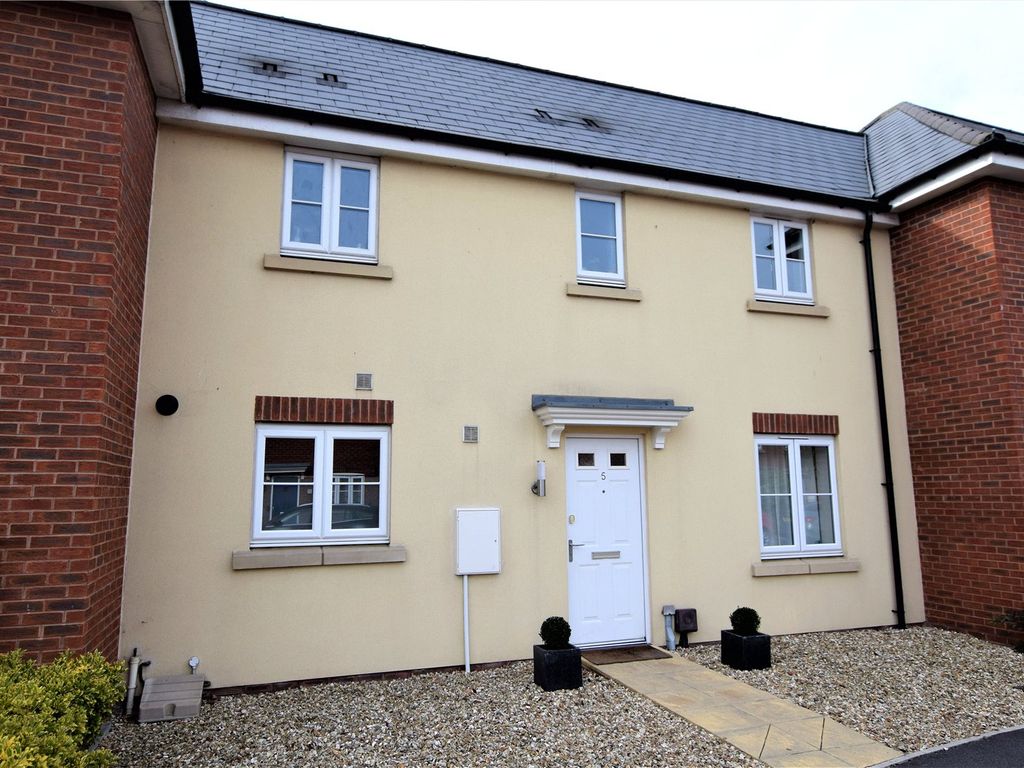 3 bed terraced house for sale in Galley Court, Hempsted, Gloucester GL2