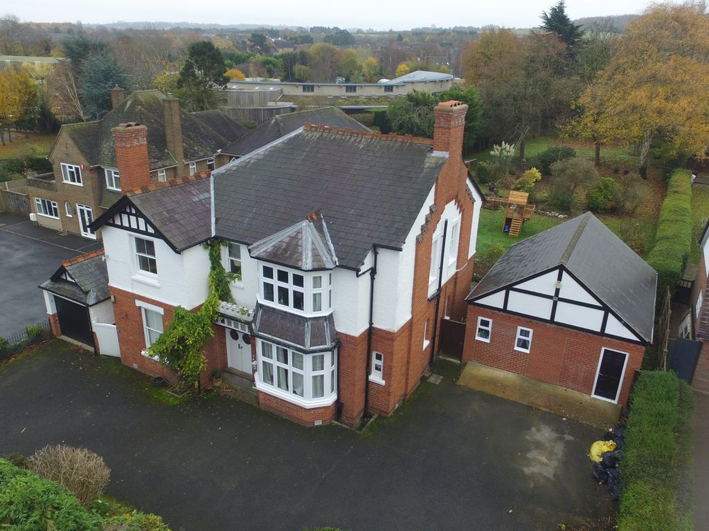 4 bed detached house for sale in Holyhead Road, Telford TF1 Zoopla