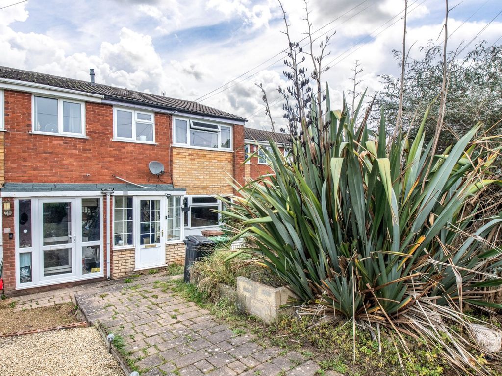 3 bed terraced house for sale in Shaw Lane, Stoke Prior, Bromsgrove