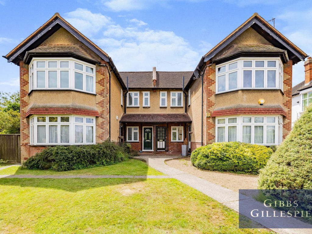 2 bed to rent in West End Court, West End Avenue, Pinner HA5