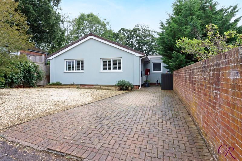 3 bed detached house for sale in Oakhurst Rise, Charlton Kings