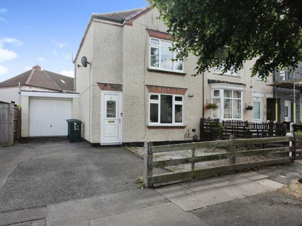 2 bed end terrace house to rent in Briscoe Road, Coventry CV6, £1,100