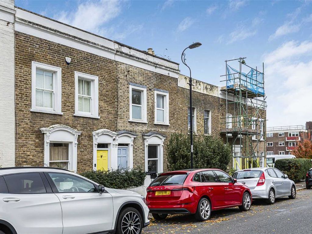 4 bed terraced house for sale in Road, London SE14, £950,000