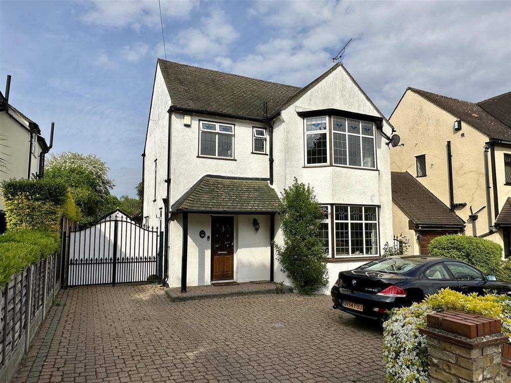 3 bed detached house for sale in Crossways, Shenfield, Brentwood CM15 Zoopla