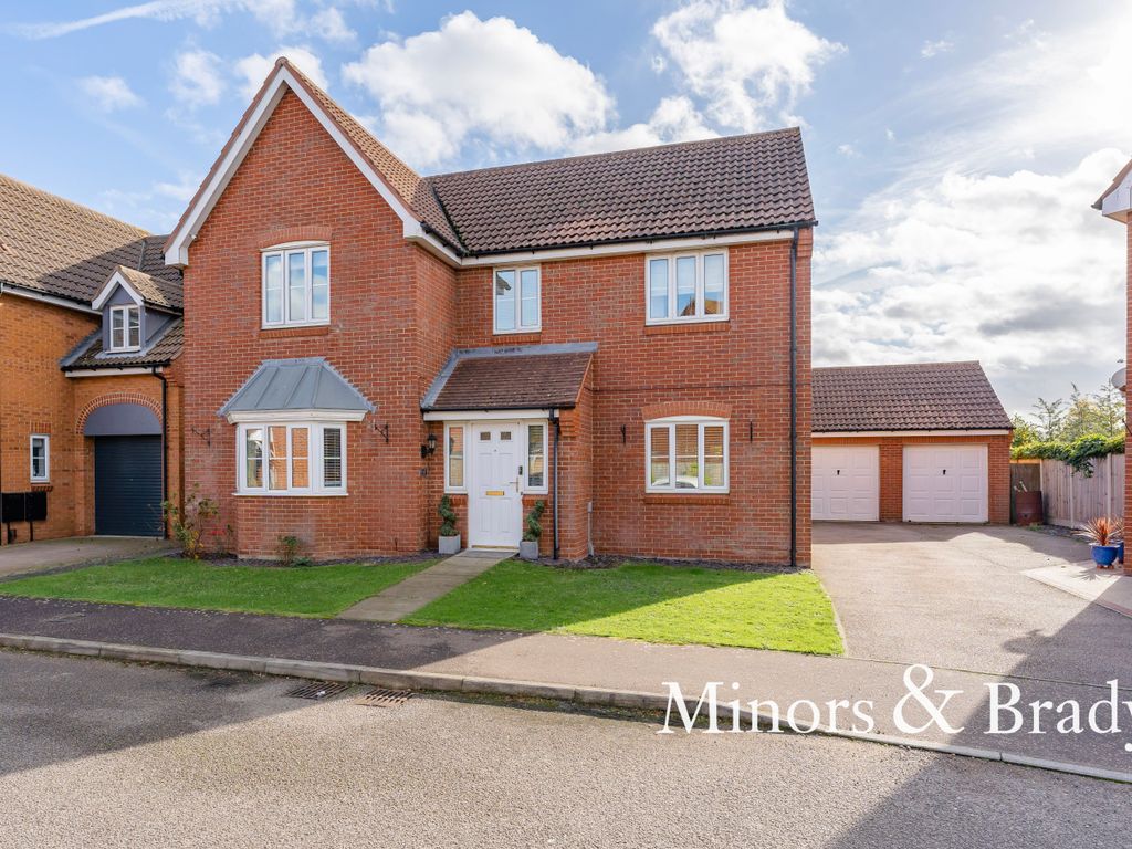 4 bed detached house for sale in Horsley Drive, Gorleston, Great