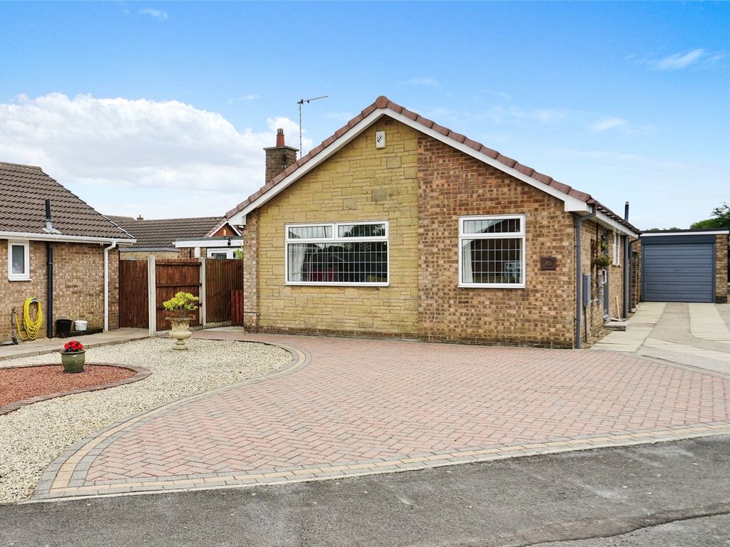 3 bed bungalow for sale in Rydal Road, Dinnington, Sheffield, South