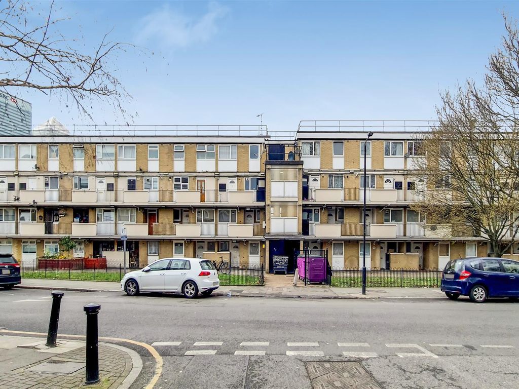 3 bed flat to rent in Discovery House, Poplar E14 Zoopla