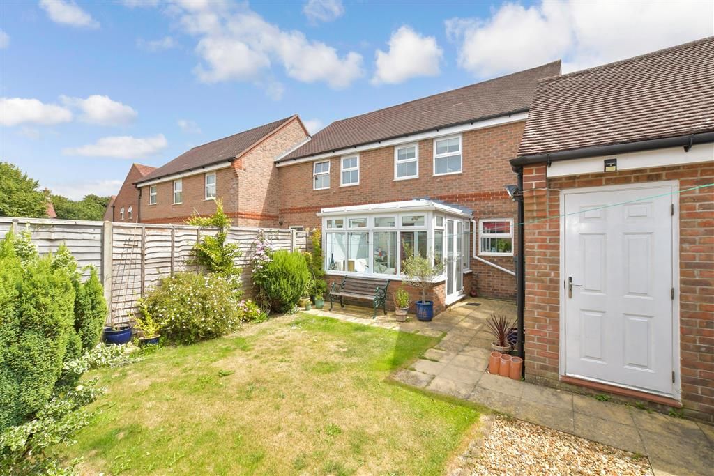 3 bed end terrace house for sale in Clover Mead, Felpham, Bognor Regis, West Sussex PO22, £