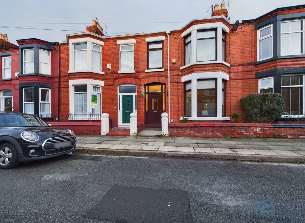 3 bed terraced house to rent in Karslake Road, Mossley Hill L18, £1,500