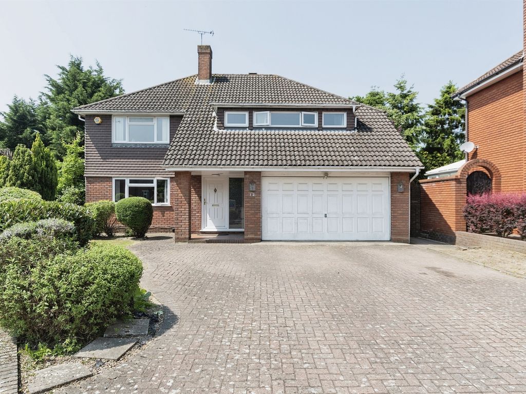 4 bed detached house for sale in Sunset Drive, Luton LU2 Zoopla