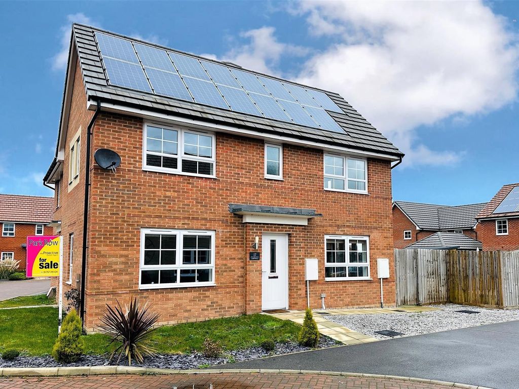 3 bed semidetached house for sale in Orchard Drive, Barlby, Selby YO8