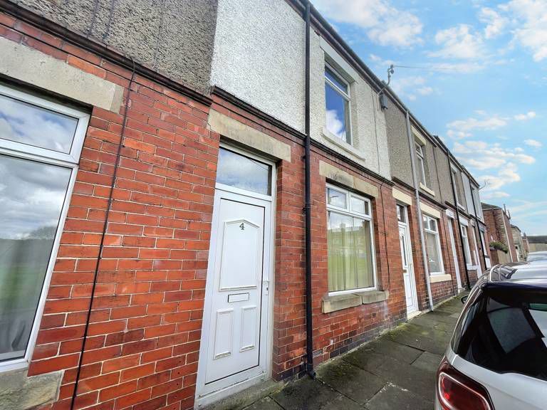2 bed terraced house for sale in Douglas Terrace, Crook DL15, £60,000