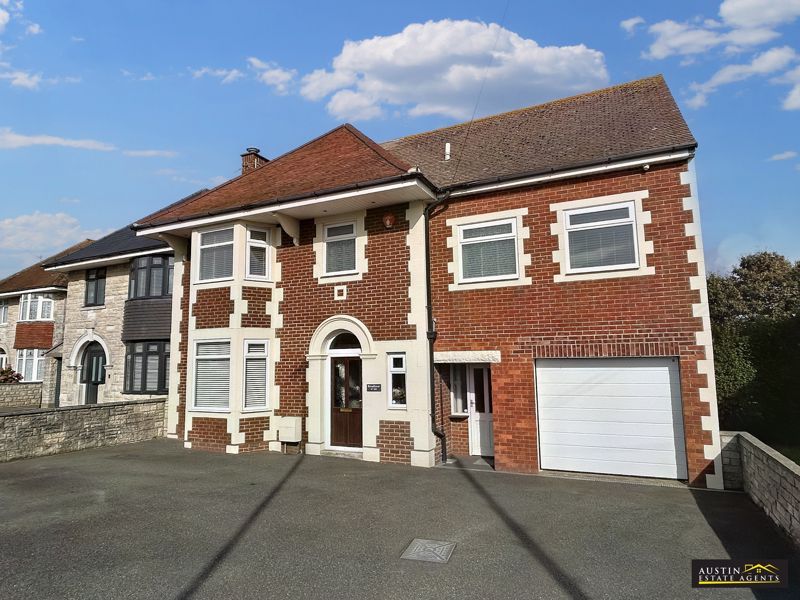 4 bed detached house for sale in Portland Road, Wyke Regis, Weymouth