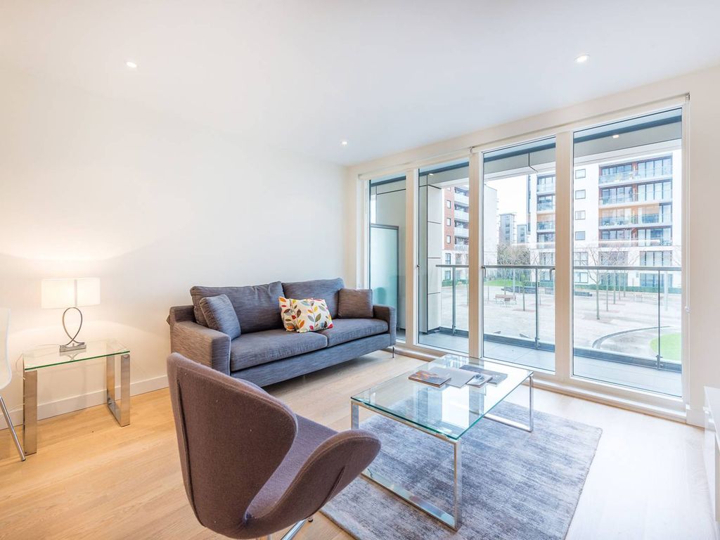 1 bed flat to rent in Pump House Crescent, Kew Bridge, Brentford TW8, £1,850 pcm Zoopla