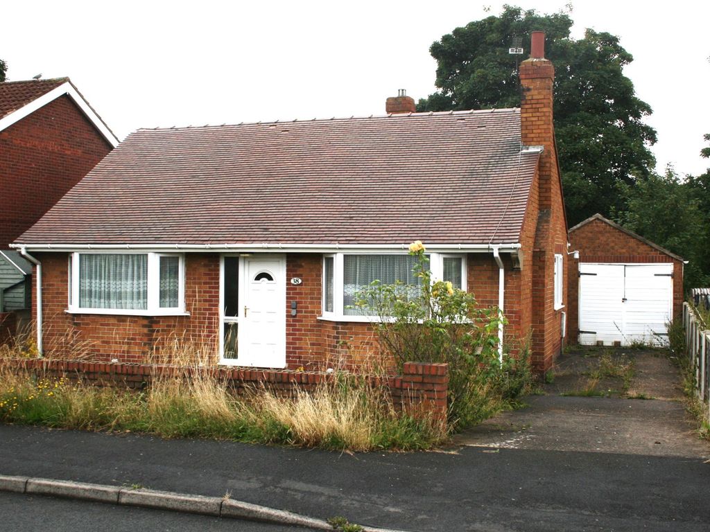2 bed bungalow for sale in Hillcrest Road, Castleford WF10, £170,000
