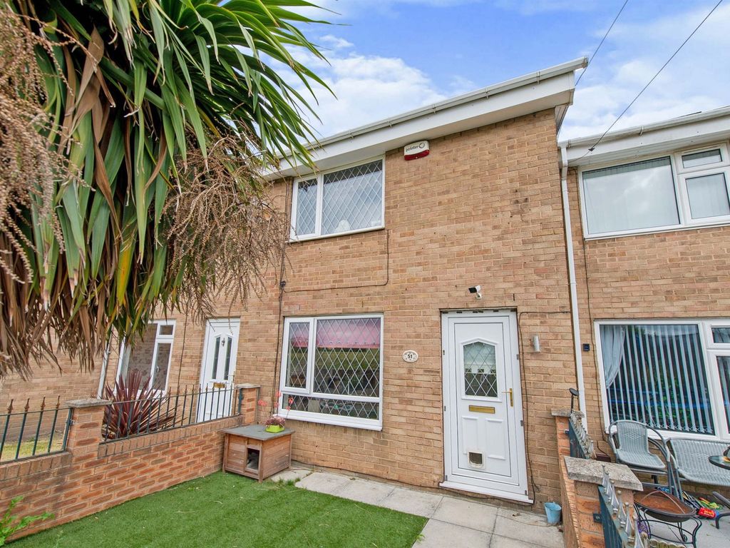 2 bed terraced house for sale in Wentworth Road, Featherstone