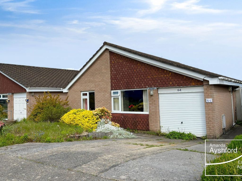 2 bed detached bungalow for sale in Longmead Road, Preston, Paignton