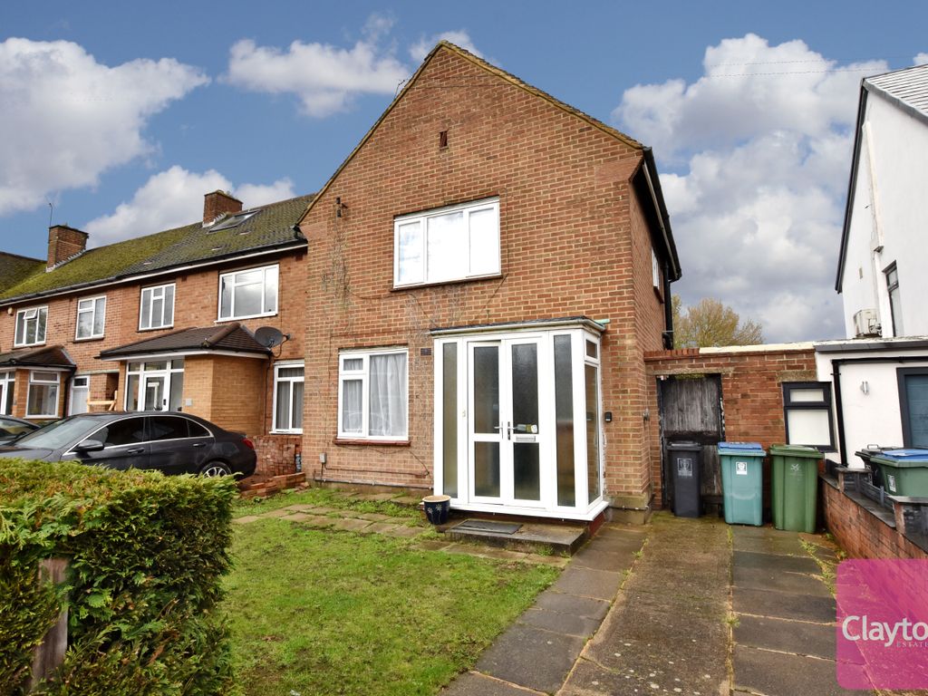 2 bed semidetached house for sale in Charlock Way, Watford WD18, £