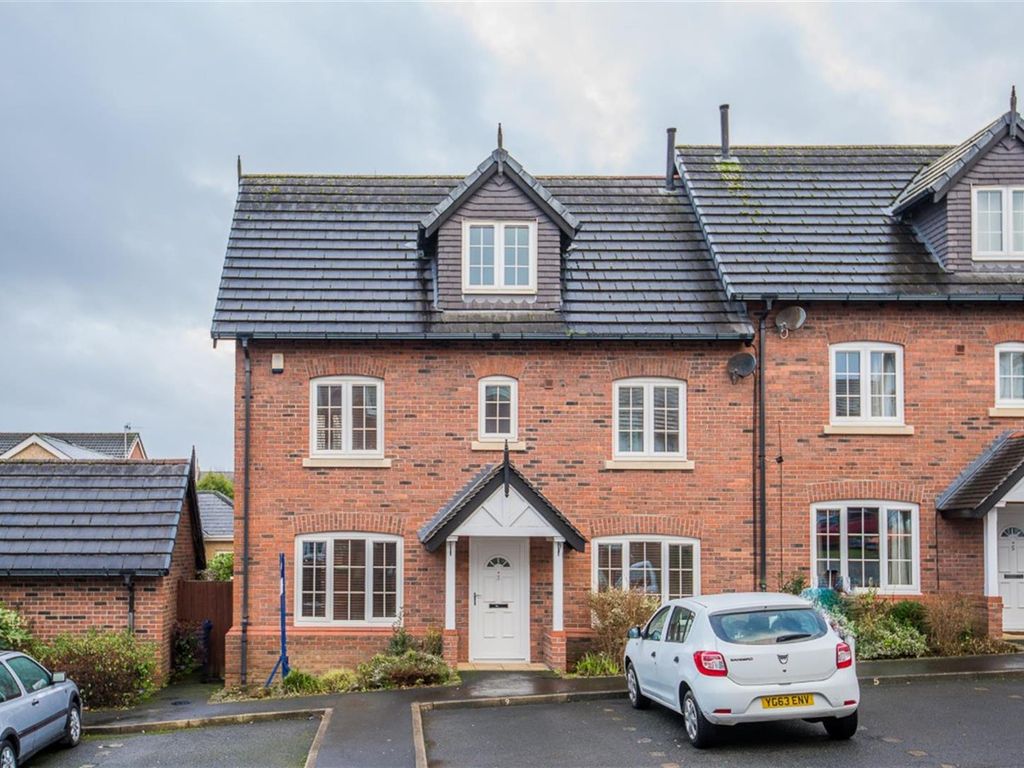 3 bed town house for sale in Oliver Fold Close, Worsley, Manchester M28, £315,000 Zoopla