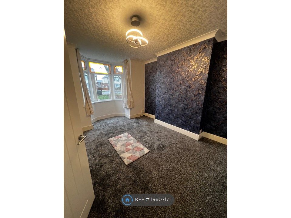 3 bed terraced house to rent in Pickering Road, Hull HU4, £850 pcm Zoopla