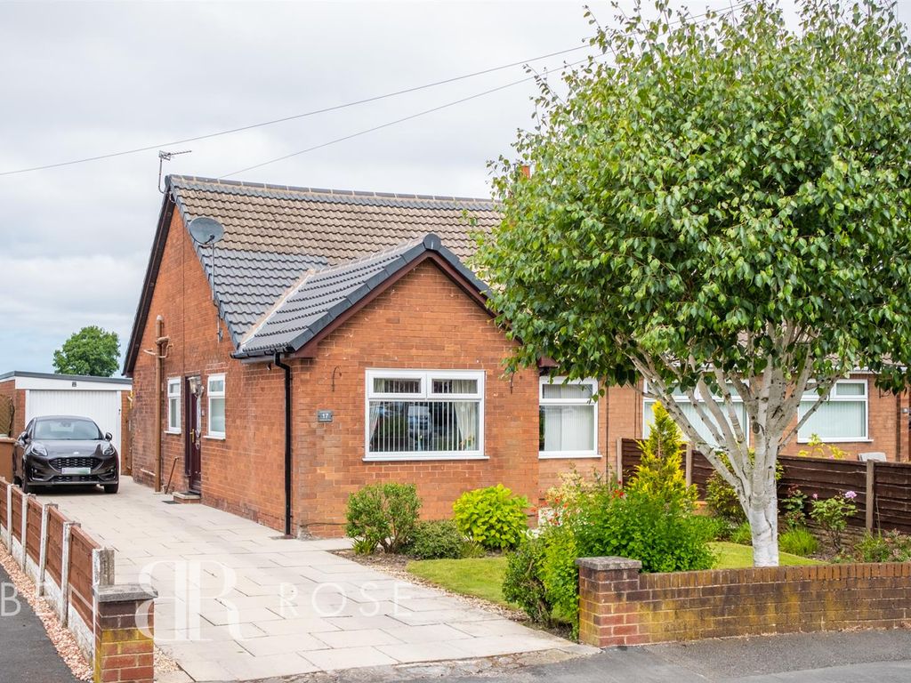 3 bed semidetached bungalow for sale in Primrose Hill Road, Euxton