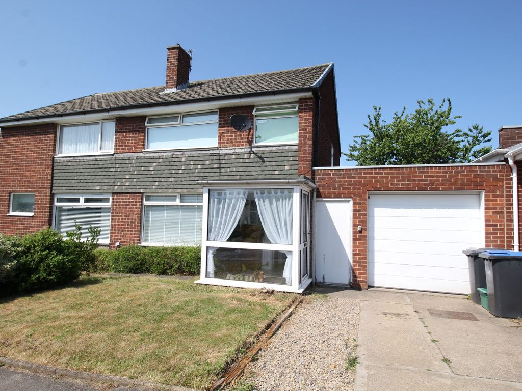 3 bed semidetached house for sale in Balmoral, Great Lumley, Chester