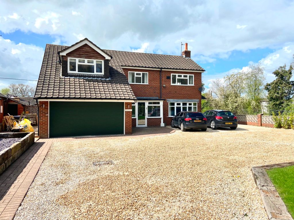 5 bed detached house for sale in Chartwell, Middlewich Road