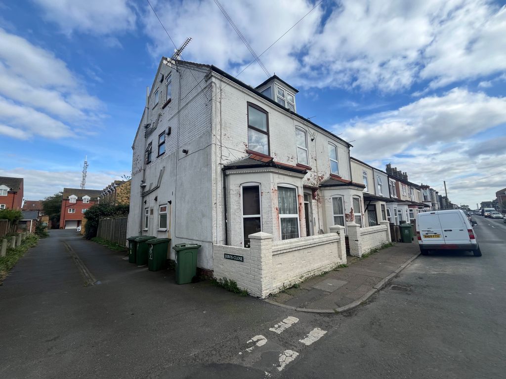 1 bed flat to rent in Lichfield Road, Great Yarmouth NR31, £600 pcm