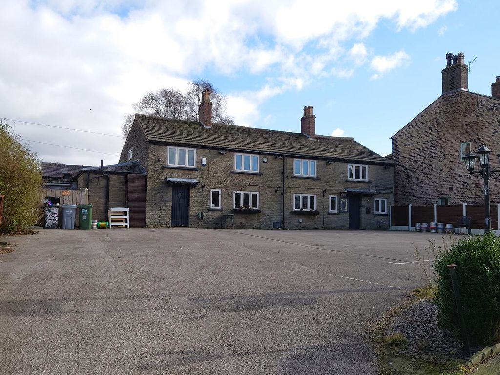 Pub/bar for sale in Hollin Lane, Sutton Macclesfield SK11 Zoopla