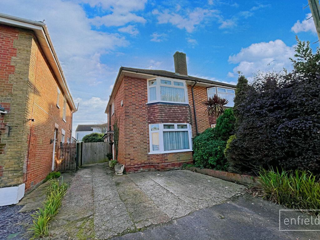 2 bed semidetached house for sale in Holland Road, Southampton SO19, £