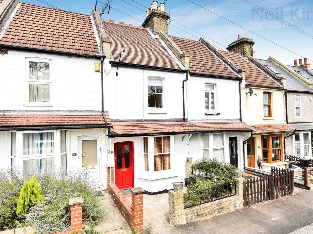 2 bed terraced house to rent in Eagle Terrace, Woodford Green, Essex