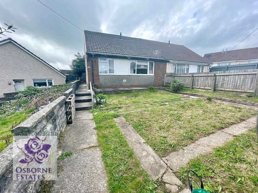 2 bed bungalow for sale in Heol Glyn Goch, Gilfach Goch