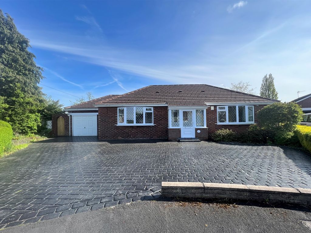 2 bed detached bungalow for sale in Fir Avenue, Bramhall, Stockport SK7