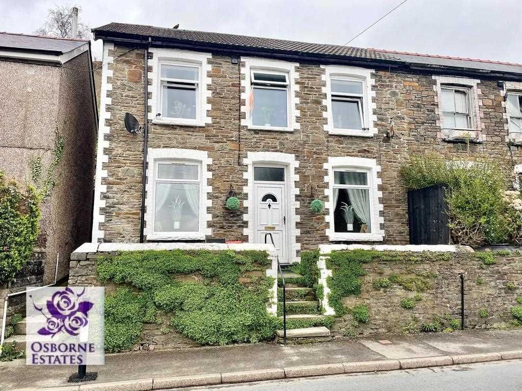 3 bed semidetached house for sale in Edmondstown Road, Williamstown