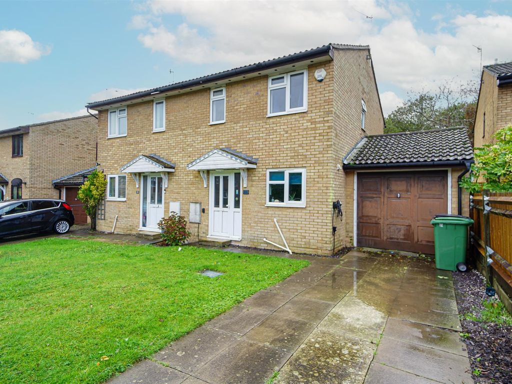 3 bed semidetached house for sale in Celandine Drive, St. LeonardsOn