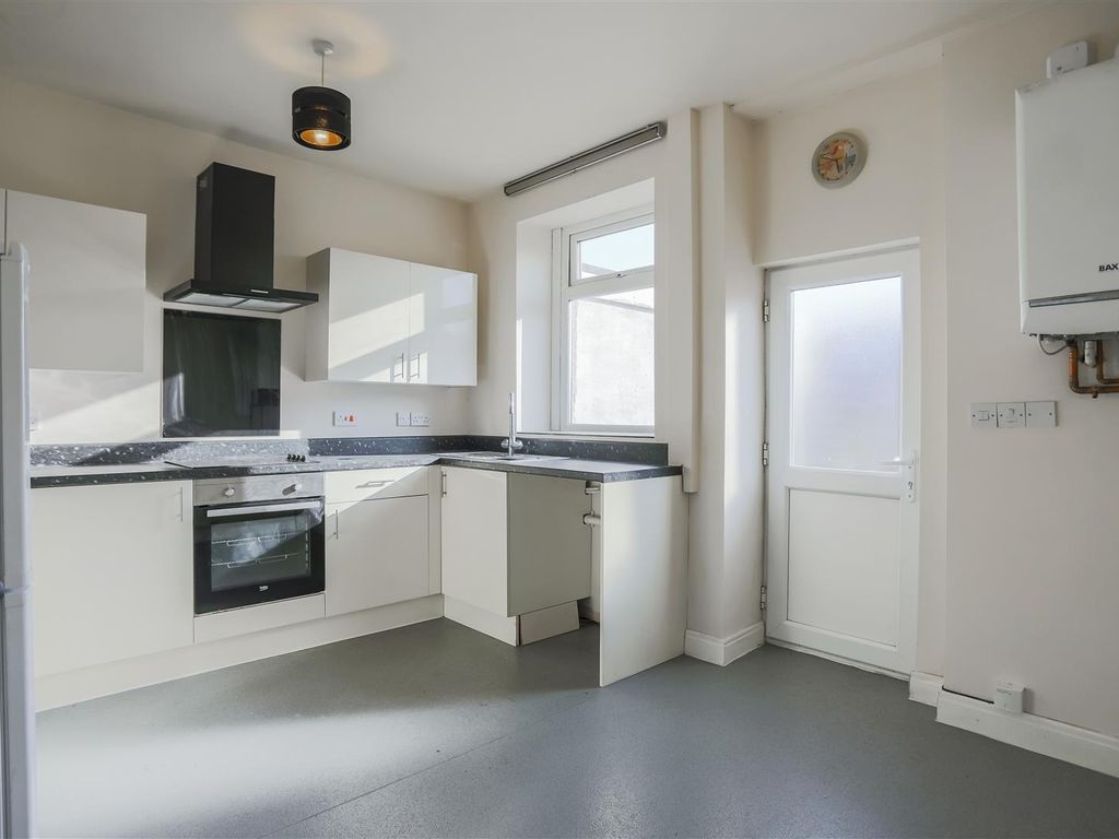 2 bed property to rent in Ingham Street, Padiham, Burnley BB12, £495