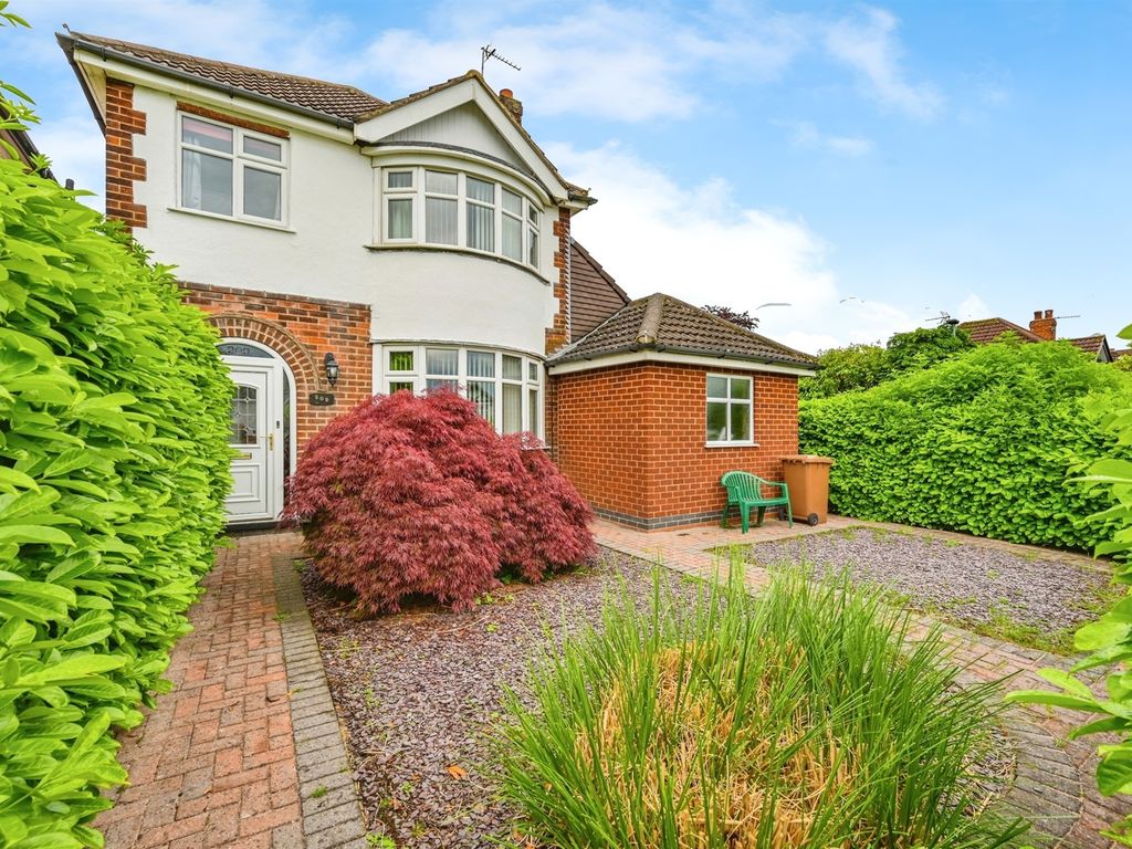 4 bed detached house for sale in Blagreaves Lane, Littleover, Derby DE23, £370,000 Zoopla