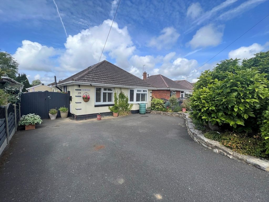 3 bed bungalow for sale in Porter Road, Poole BH17 Zoopla