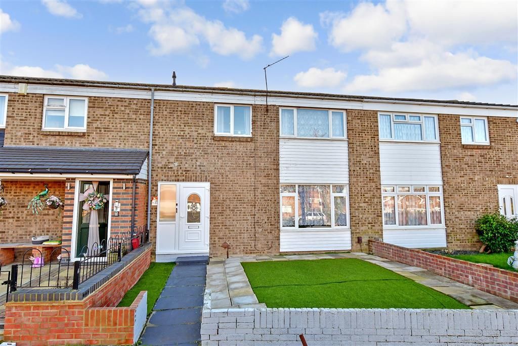 3 bed terraced house for sale in Larkfields, Northfleet, Gravesend